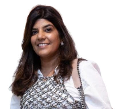 Portrait of Maansi Desai, co-founder of Carter Clean Up